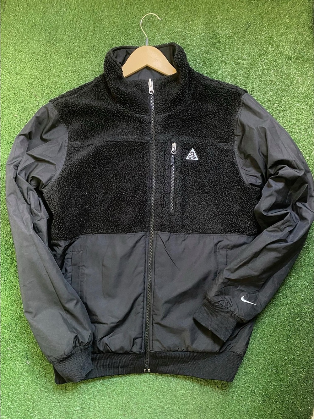 Nike ACG Reversible Black Sherpa Hybrid Zip Jacket